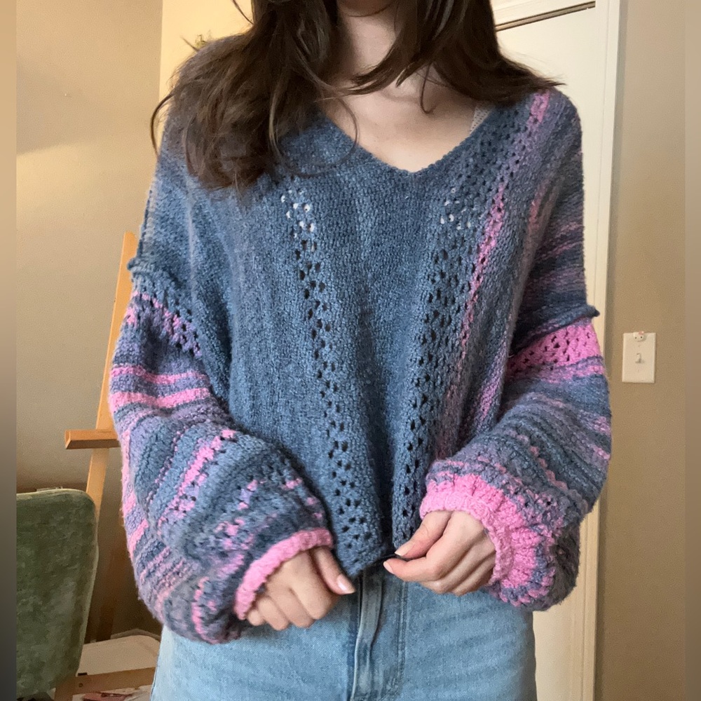 Free people amethyst sweater💜💗